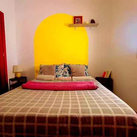 Casapatrizia Compartido Guest house *